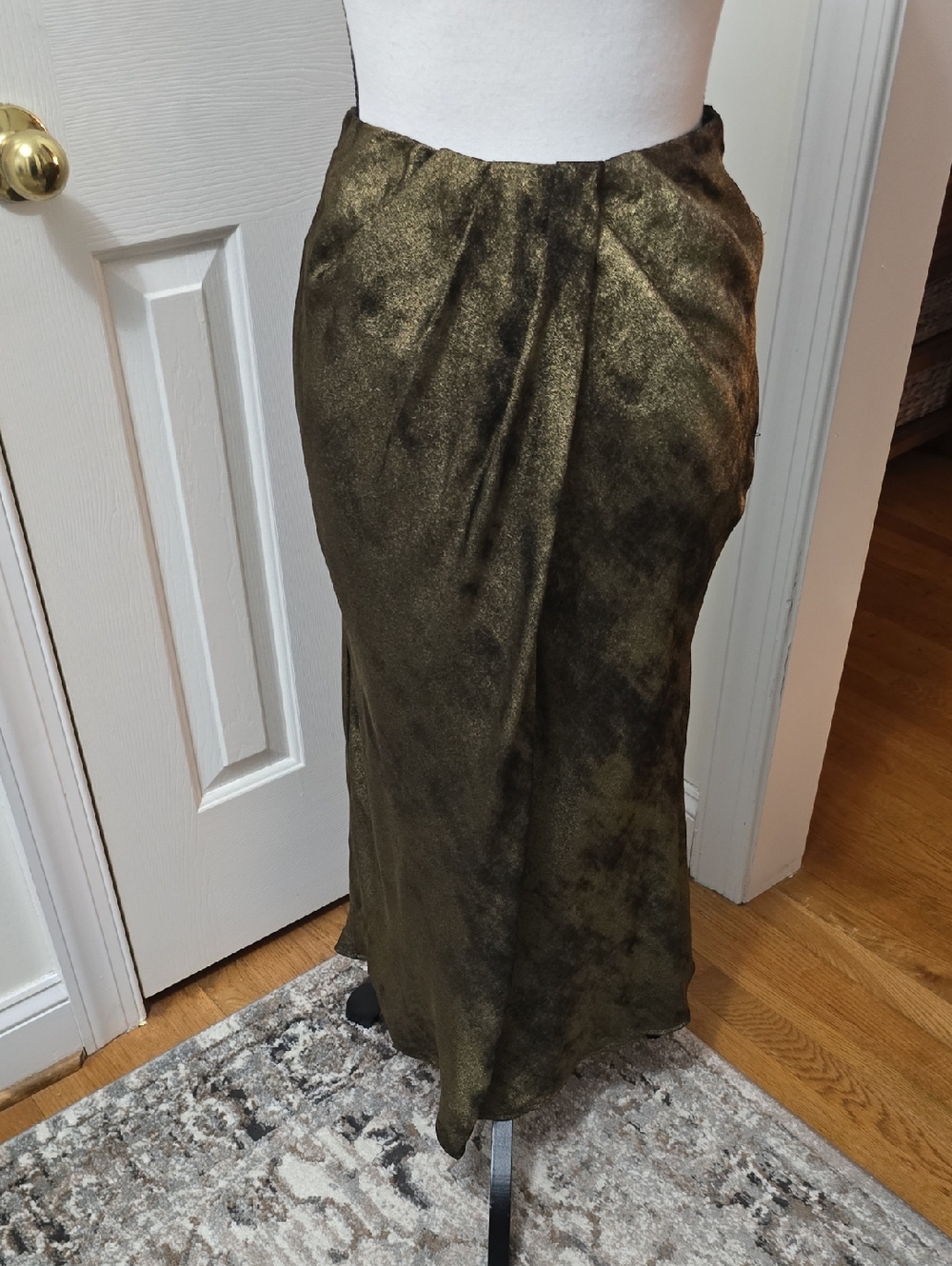 WORTHINGTON BRAND WOMENS PLUS SIZE SHIMMERING BLACK AND GOLD LONG SKIRT SIZE XXL
